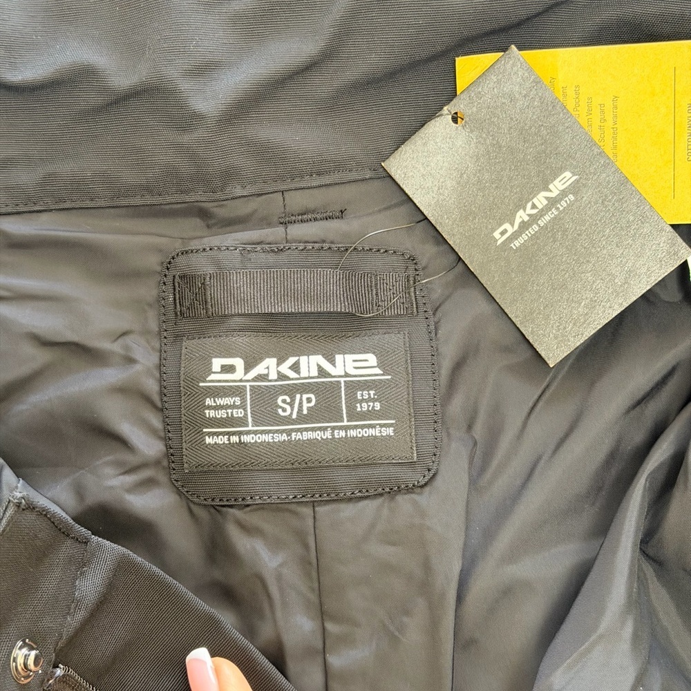 NWT! Dakine Unisex A-1 Black Snow pants, Size S - Picture 10 of 16